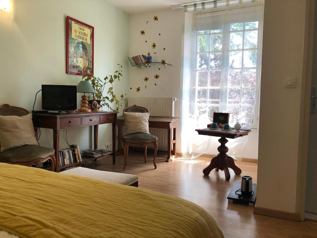 グロルーヴル Le Cedre Bleu Bed & Breakfast エクステリア 写真